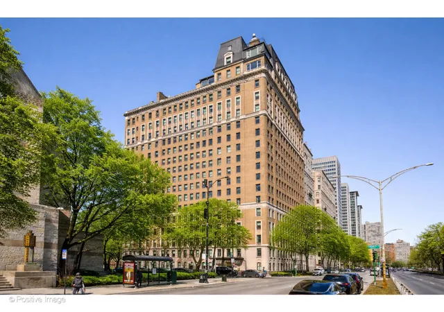 Homes for sale in Chicago, IL | 3500 N Lake Shore Dr #12C, Chicago, IL 60657 | MLS# 12575465