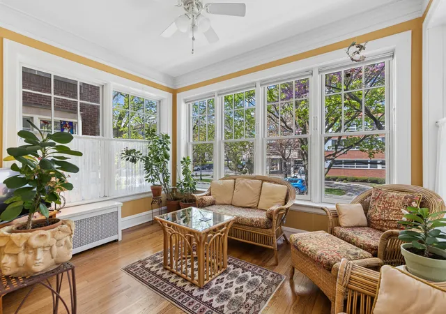 Listing Photo 5 - Condo for sale in building located at 805 Hinman Ave, Evanston, IL 60202 - Unit #1