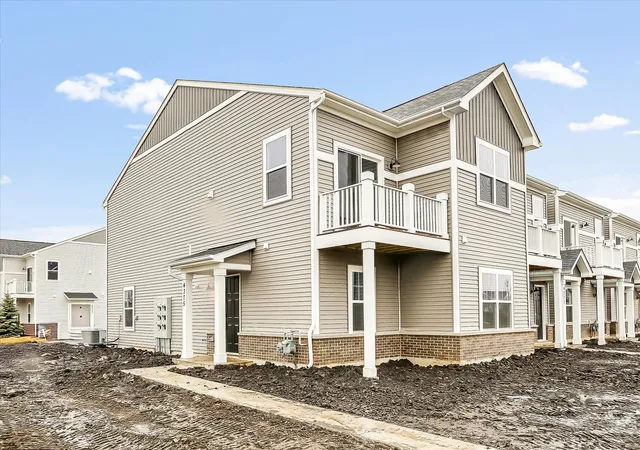 Photo 1 of Townhouse for sale at 426 Comstock Rd, Elgin, IL | MLS# 12576132 | Listing updated on 2026-04-26