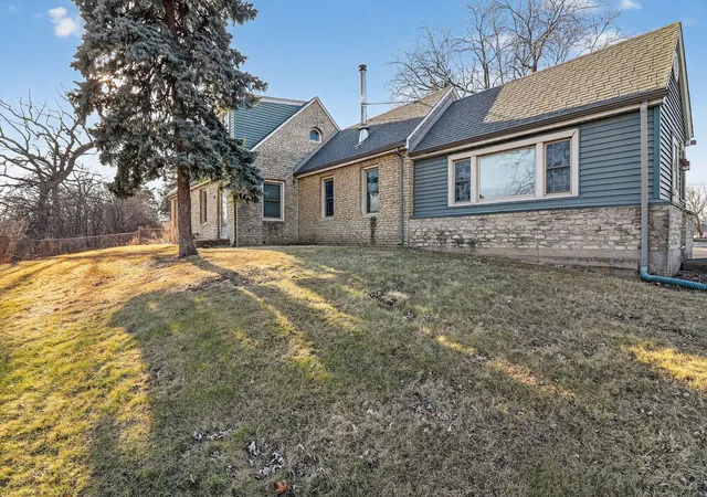 Photo 4 of Land for sale at 400 Frontage Rd, Bolingbrook, IL | MLS# 12576537 | Listing updated on 2026-06-25