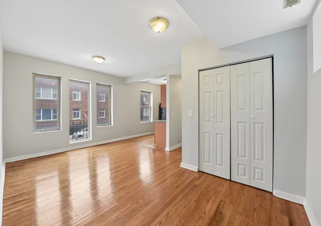 5th image of 801 S Independence Blvd, Chicago, IL 60624