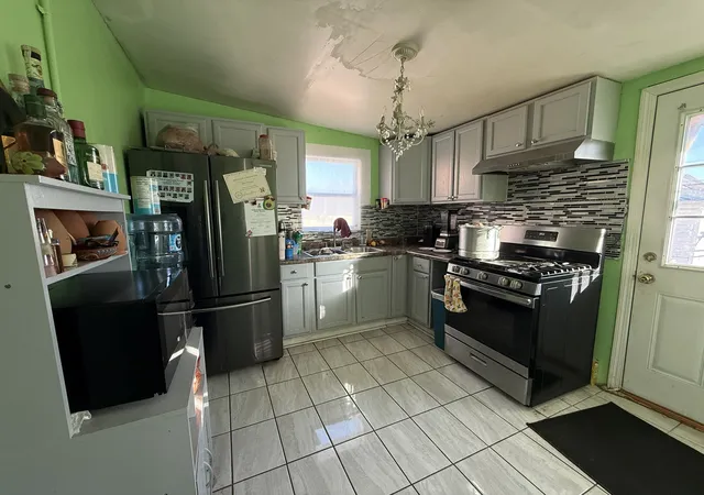 5th image of 35 164Th St, Calumet City, IL 60409 | MLS# 12577543