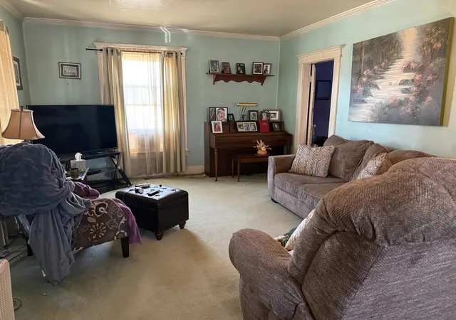3rd image of 2000 1St St, Eldorado, IL 62930 | MLS# 12578550