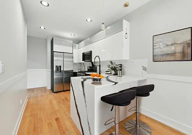 4th image of 6325 S Langley Ave, Chicago, IL 60637 | MLS# 12578786