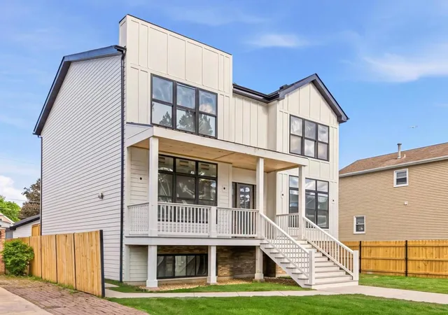 Homes for sale in Chicago, IL | 5361 N Normandy Ave, Chicago, IL 60656 | MLS# 12579136