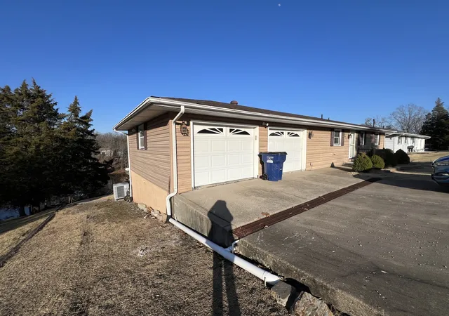 4th image of 1991 S Lakeshore Dr, Goreville, IL 62939 | MLS# 12579171