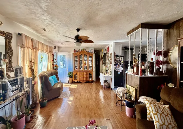 3rd image of 1516 Ruth Ann Dr, Centralia, IL 62801 | MLS# 12579341