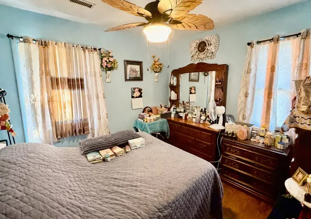 5th image of 1516 Ruth Ann Dr, Centralia, IL 62801 | MLS# 12579341