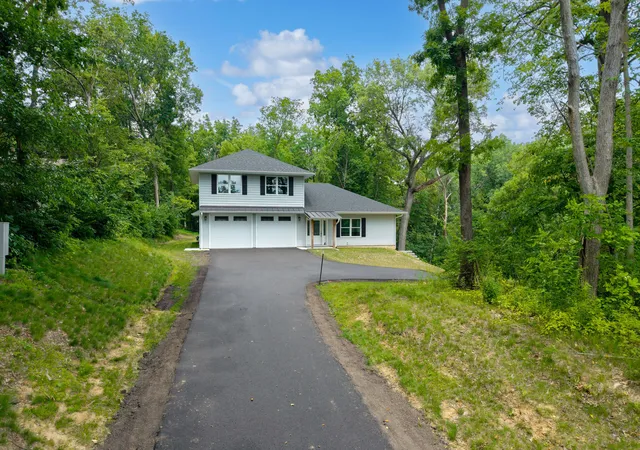 2nd image of 3303 Valley Dr, Geneseo, IL 61254 | MLS# 12579507