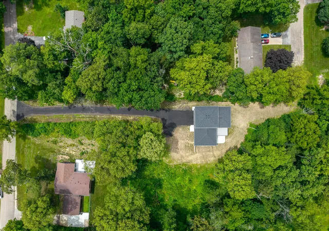 62nd image of 3303 Valley Dr, Geneseo, IL 61254 | MLS# 12579507
