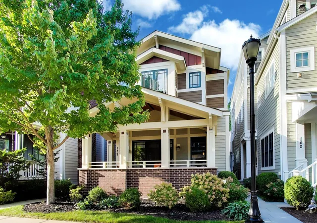 Single family home for sale at 138 School St, Libertyville, IL 60048 | MLS# 12579619