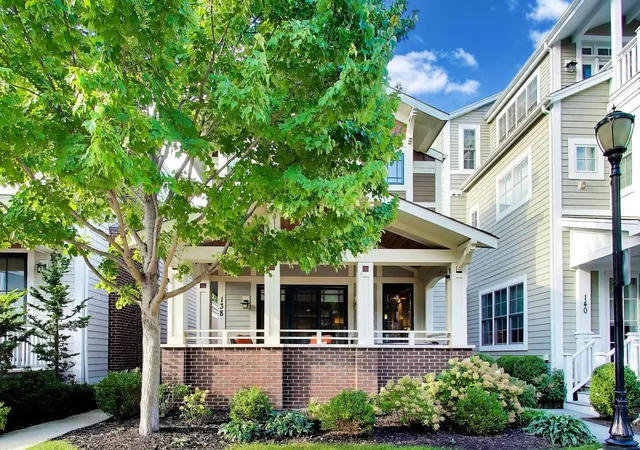 Photo 2 of Single family home for sale at 138 School St, Libertyville, IL 60048 | MLS# 12579619 | Listing updated on 2026-09-21