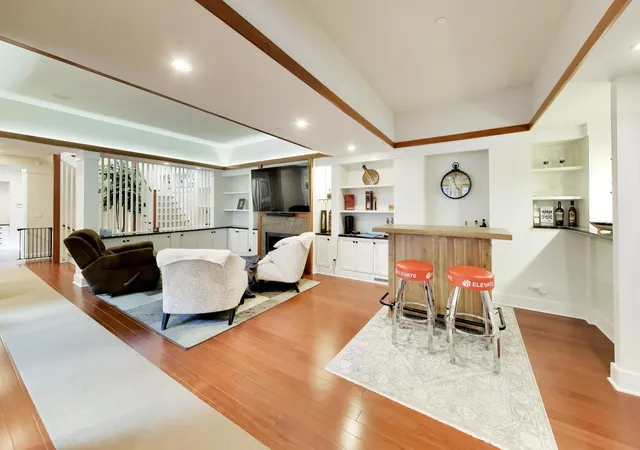 Photo 4 of Single family home for sale at 138 School St, Libertyville, IL 60048 | MLS# 12579619 | Listing updated on 2026-09-21