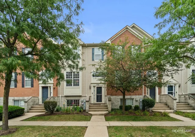 Photo 1 of Condo for sale at 805 Lewisburg Ln, Aurora, IL 60504 | MLS# 12579638 | Listing updated on 2026-09-22