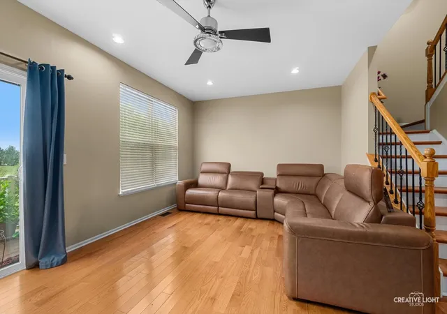 Photo 3 of Condo for sale at 805 Lewisburg Ln, Aurora, IL 60504 | MLS# 12579638 | Listing updated on 2026-09-22