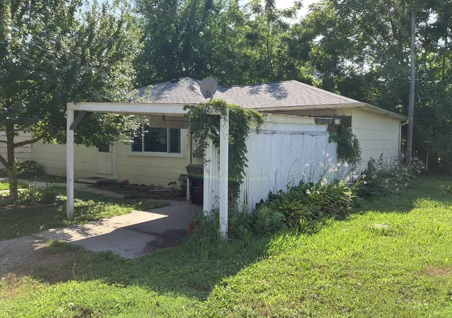 31st image of 513 E Main St, Morrison, IL 61270 | MLS# 12579745