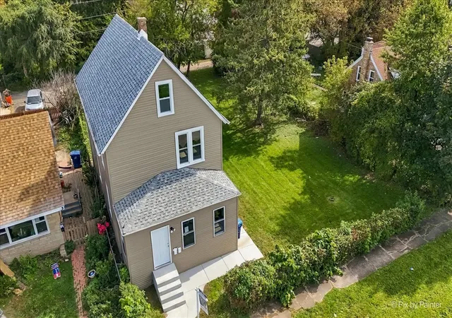 Photo 2 of Multi family home for sale at 1615 Glenn Dr, North Chicago, IL 60064 | MLS# 12581440 | Listing updated on 2026-10-10