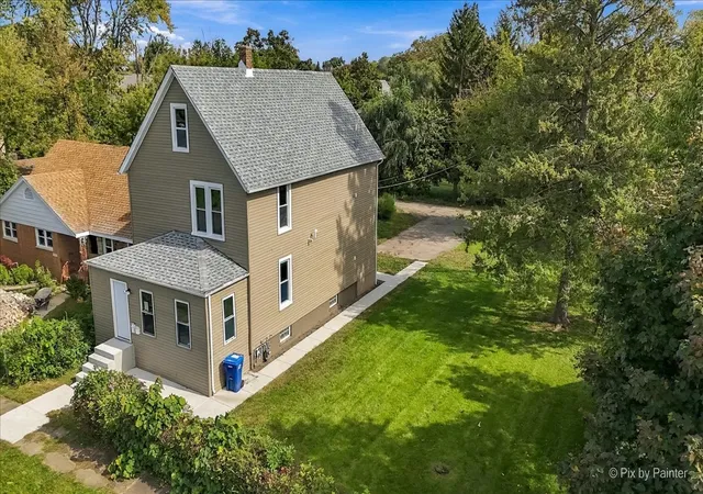 Photo 3 of Multi family home for sale at 1615 Glenn Dr, North Chicago, IL 60064 | MLS# 12581440 | Listing updated on 2026-10-10
