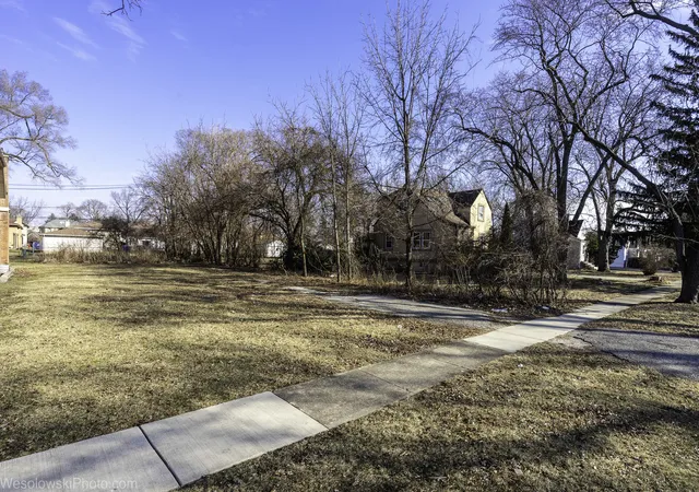 2nd image of 1738 Lunt Ave, Des Plaines, IL 60018 | MLS# 12581662