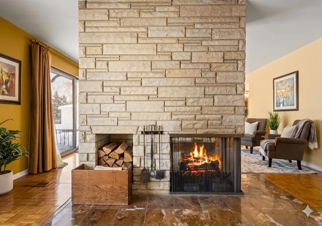 Photo 2 of Single family home for sale at 1033 W Ohio St, Glenwood, IL 60425 | MLS# 12582118 | Listing updated on 2026-10-03