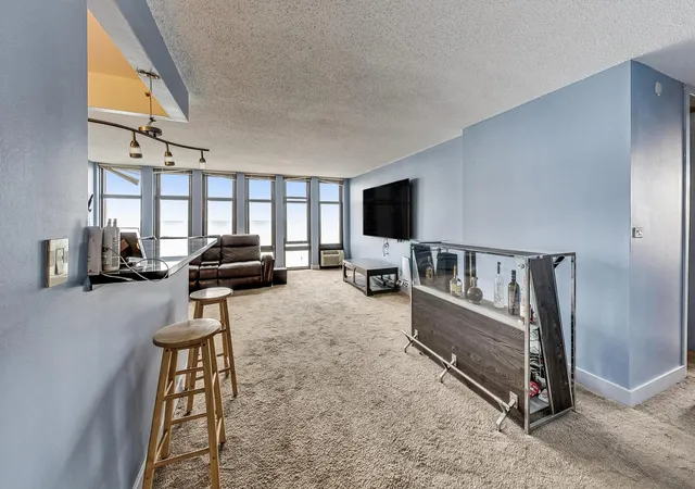 Homes for sale in Chicago, IL | 6700 S South Shore Dr #17B, Chicago, IL 60649 | MLS# 12582489