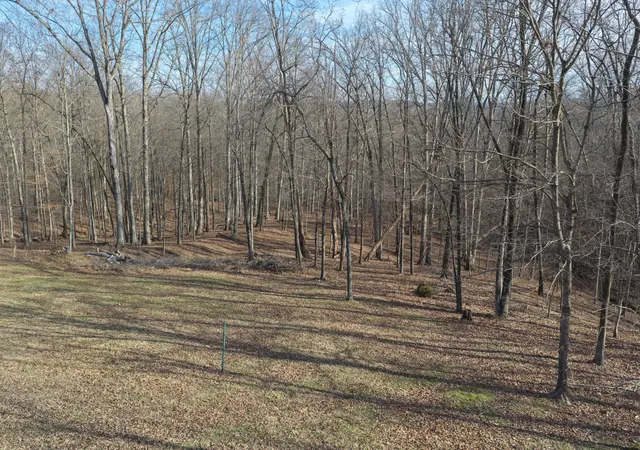 Photo 3 of Single family home for sale at 266 Brush Hl Rd, Carbondale, IL 62901 | MLS# 12582518 | Listing updated on 2026-08-31