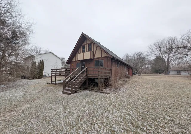 Photo 3 of Single Family Residence at 404 Atlantic Dr NE, Poplar Grove, IL 61065 | MLS# 12582752 |  | Sold on 2026-03-26