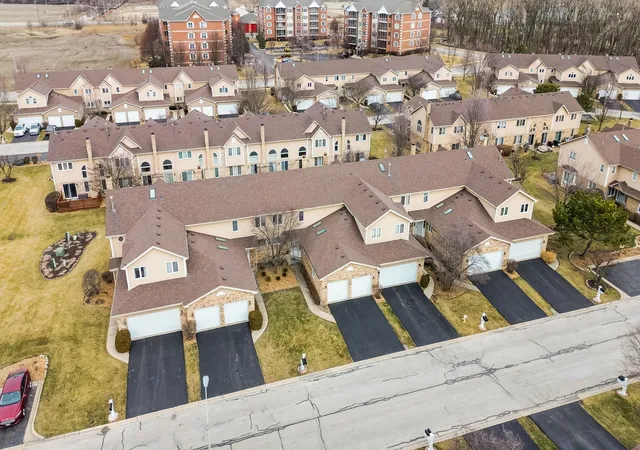 36th image of 7720 Richardson Ln, Tinley Park, IL 60487 | MLS# 12582975