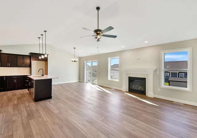 Photo 3 of Sale Pending at 707 Cates Dr, Mahomet, IL 61853 | MLS# 12583091 | Listing updated on 2026-09-12