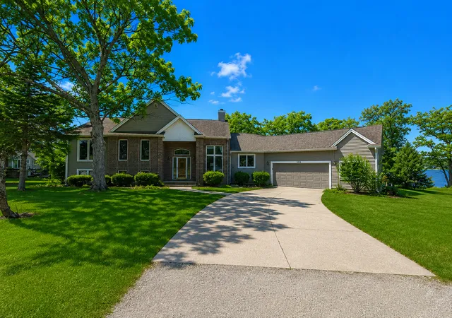 1st image of 103 Chickasaw Ln, Loda, IL 60948 | MLS# 12583413