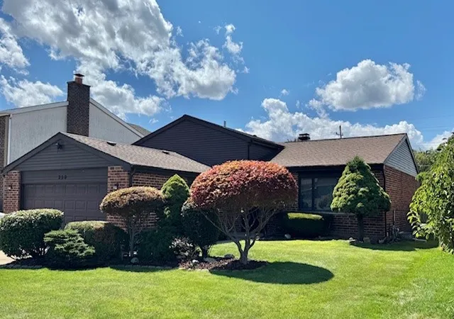 Photo 1 of Single family home for sale at 250 Anita St, Des Plaines, IL 60016 | MLS# 12583432 | Listing updated on 2026-08-16