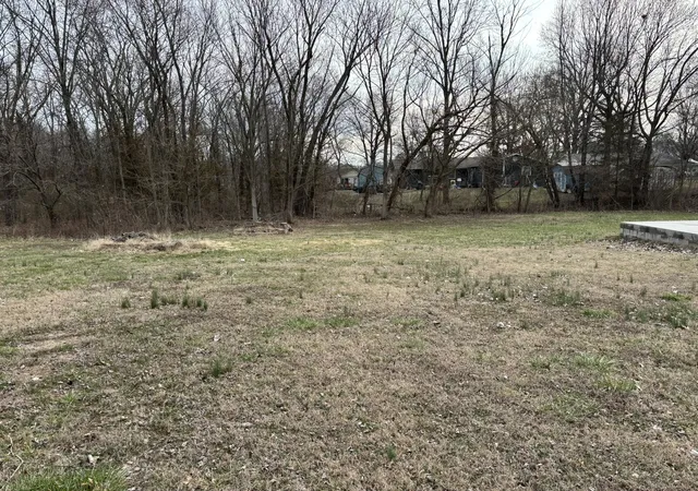 4th image of 1000 S Wilson St, Benton, IL 62812 | MLS# 12583513