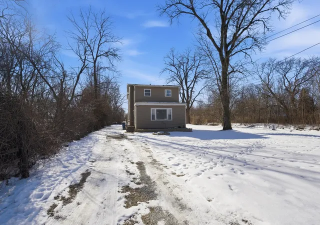 Photo 2 of Single family home for sale at 1773 E 158th Street, South Holland, IL 60473 | MLS# 12583773 | Listing updated on 2026-08-28