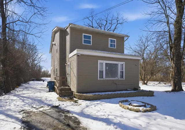 Photo 1 of Single family home for sale at 1773 E 158th Street, South Holland, IL 60473 | MLS# 12583773 | Listing updated on 2026-08-28