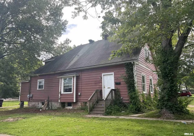1st image of 701 W College St, Carbondale, IL 62901 | MLS# 12584065