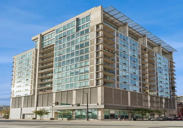 1st image of 700 W Van Buren St #PH2, Chicago, IL 60607 | MLS# 12584219