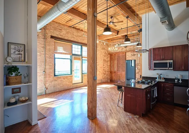 Photo 3 of Condo for sale at 1000 W Washington Blvd #446, Chicago, IL 60607 | MLS# 12584578 | Listing updated on 2026-10-20