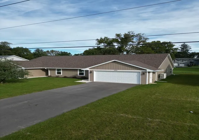 Photo 1 of Condo for sale at 305 W South St #305, Durand, IL 61024 | MLS# 12585019 | Listing updated on 2026-10-01