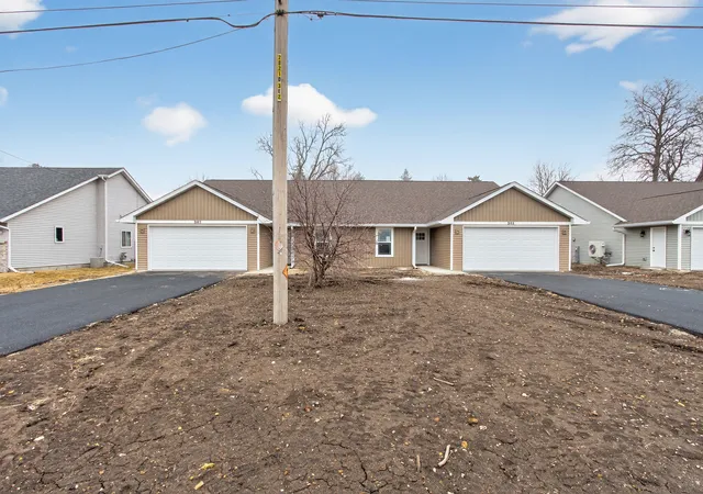 2nd image of 307 W South St #307, Durand, IL 61024 | MLS# 12585024