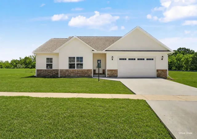 Homes for sale in Urbana, IL | 602 N Beacon Hill Cir, Urbana, IL 61802 | MLS# 12585224