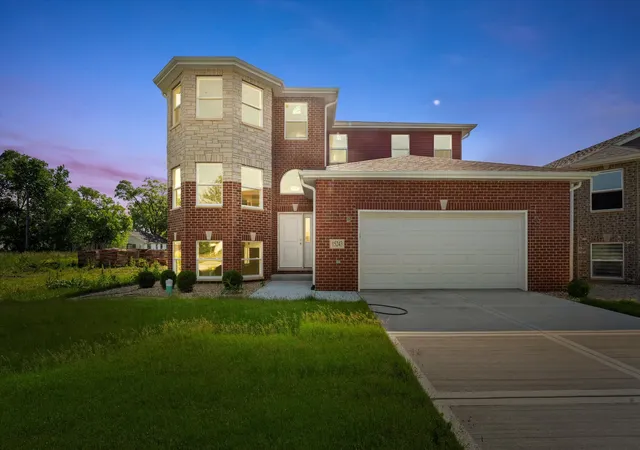 1st image of 15243 7th Ave, Phoenix, IL 60426 | MLS# 12585477