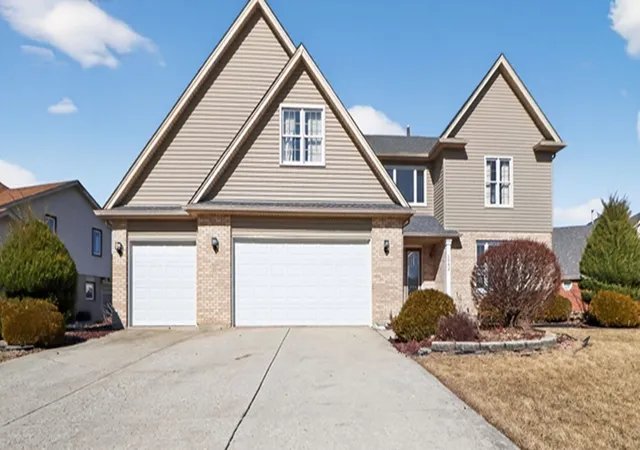 2nd image of 3902 Edgewater Dr, Hazel Crest, IL 60429 | MLS# 12585566