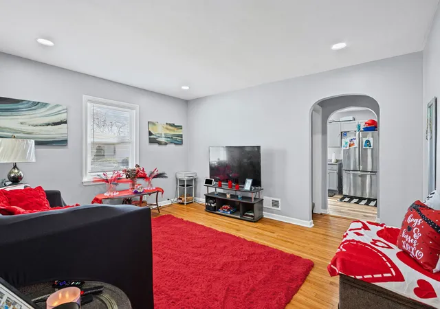 3rd image of 651 Sibley Blvd, Calumet City, IL 60409 | MLS# 12586061