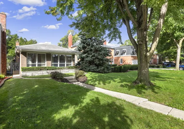Photo 3 of Single family home for sale at 9320 S Michigan Ave, Chicago, IL 60619 | MLS# 12586550 | Listing updated on 2026-10-21