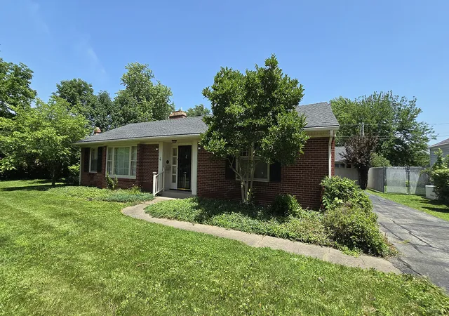 1st image of 4 Lilac Ln, Centralia, IL 62801 | MLS# 12586571