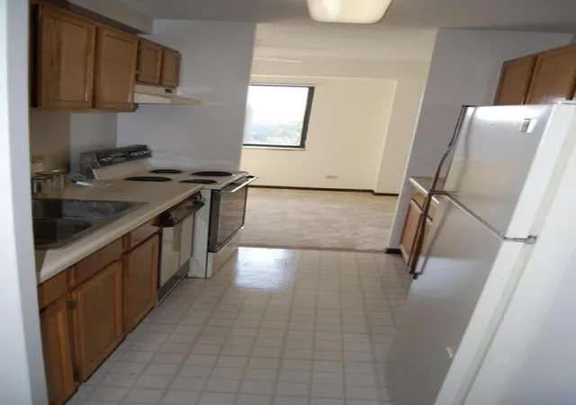 5th image of 1840 Huntington Blvd #BW511, Hoffman Estates, IL 60169 | MLS# 12586675
