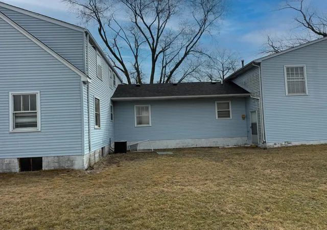 Homes for sale in Kankakee, IL | 5690 W State Route 17, Kankakee, IL 60901 | MLS# 12586997
