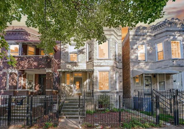 Homes for sale in Chicago, IL | 6045 S Peoria St, Chicago, IL 60621 | MLS# 12587235