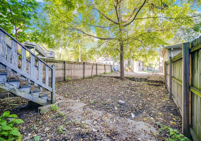 Homes for sale in Chicago, IL | 6045 S Peoria St, Chicago, IL 60621 | MLS# 12587235