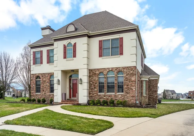 2nd image of 1607 Chestnut Grove Ct, Champaign, IL 61822 | MLS# 12588199